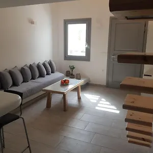 https://empyreal-blue-apartments.hotels-in-mykonosisland.net